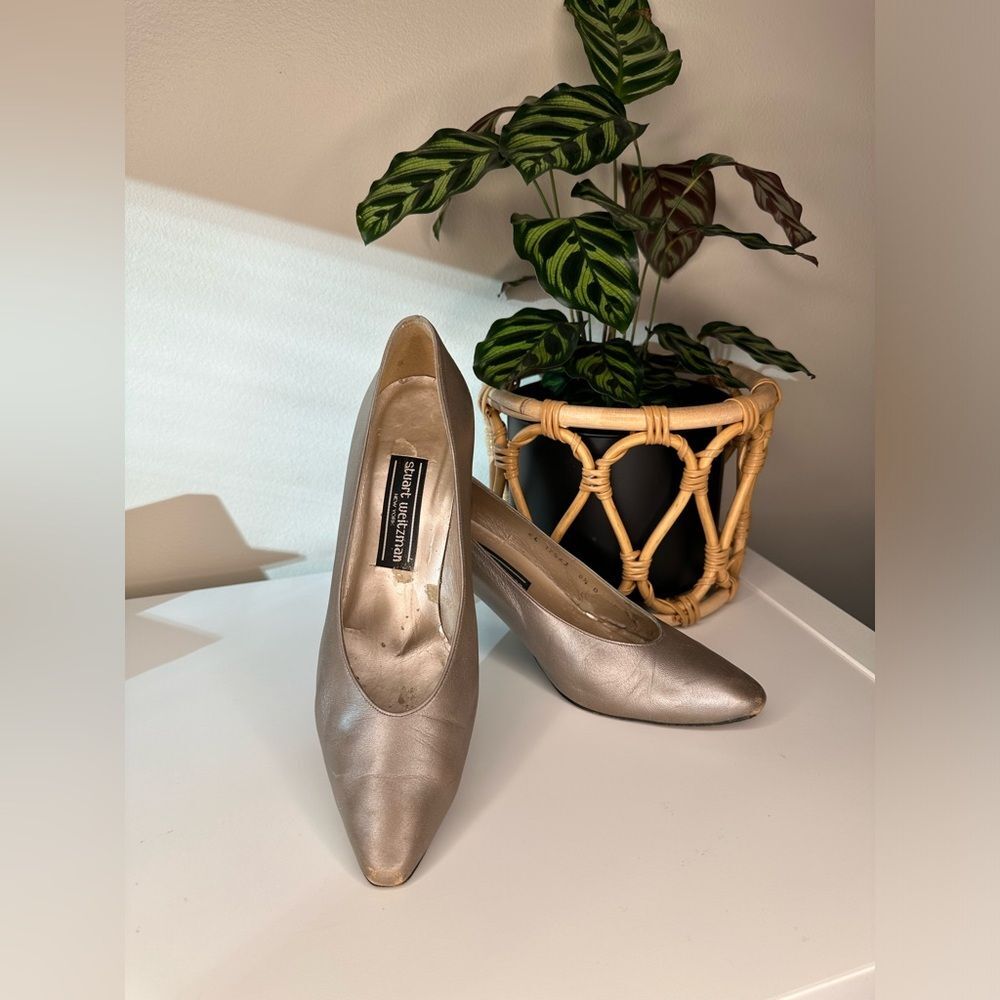 Vintage Stuart Weitzman Pewter Champaign Beige Leather Pumps 3” Heel- Size 8.5